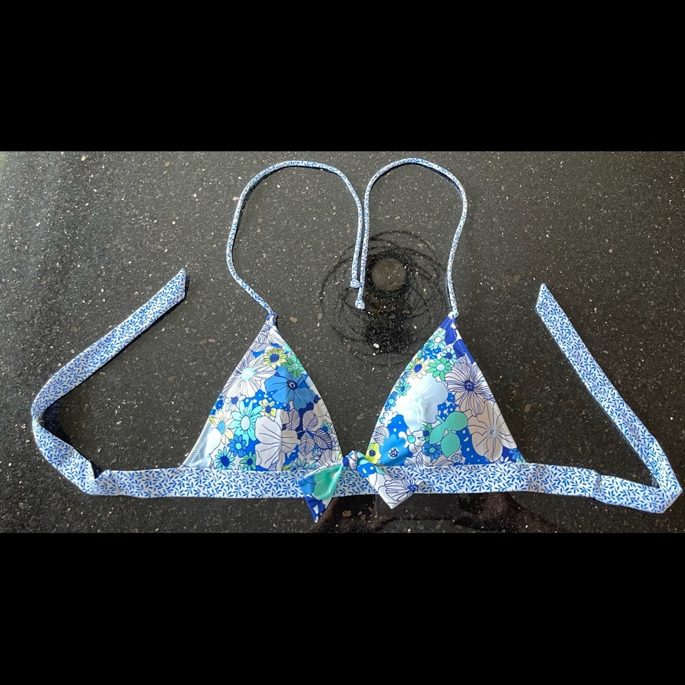 Victoria’s Secret triangle bikini top